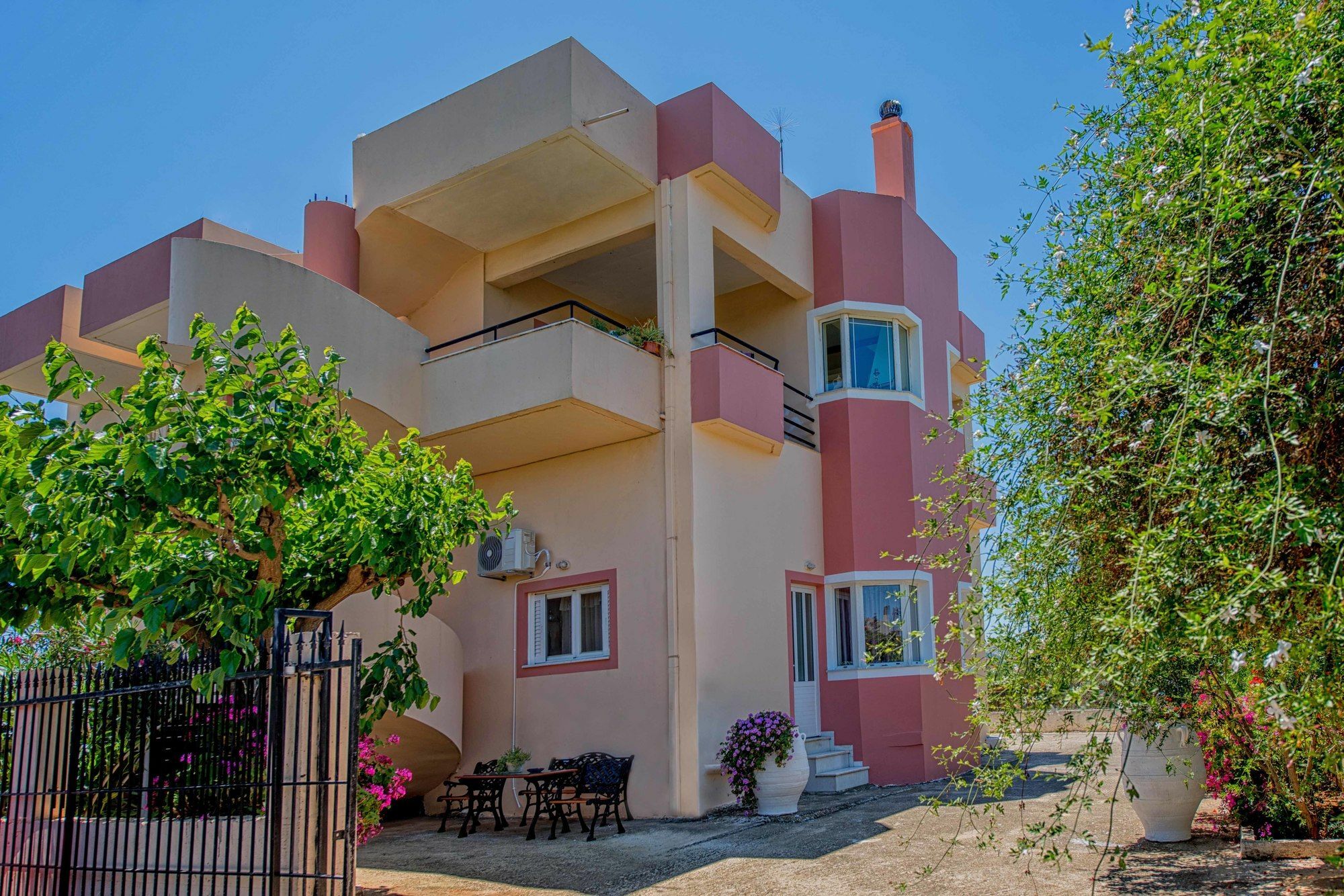 Kissamos Luxurious House Guest House Bagian luar foto